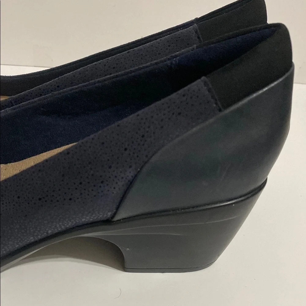 Clarks Elegant black Women's Heels Size 11 M